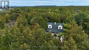8 BROCK STREET | Tobermory Ontario | Slide Image Seven