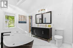 103 GREEN POINT ROAD | Penetanguishene Ontario | Slide Image Eight