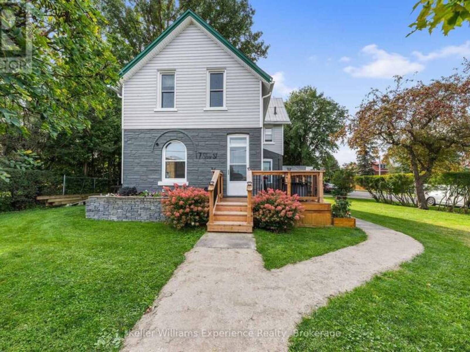 17 STONE STREET, Elmvale, Ontario L0L 1P0