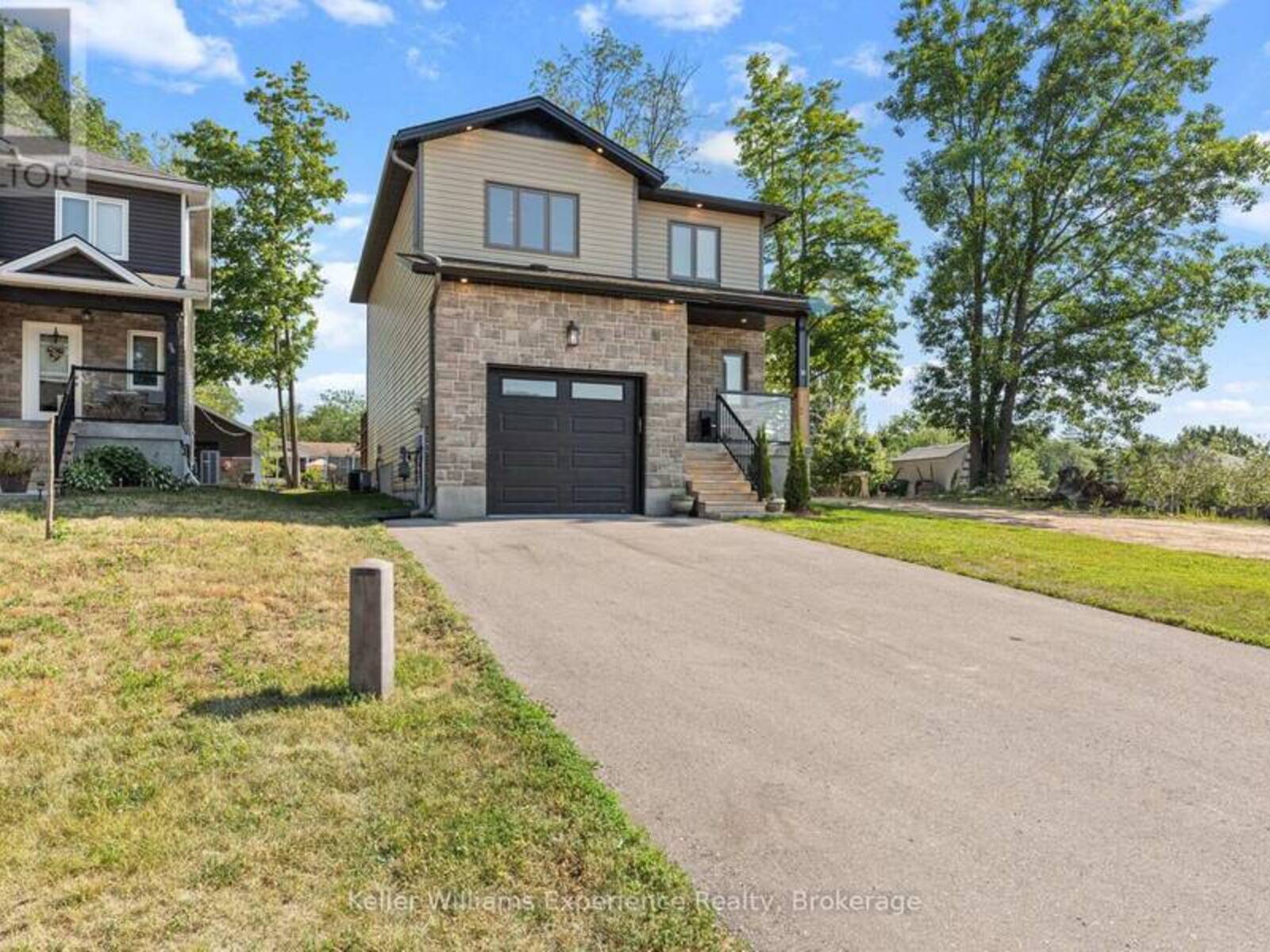 38 PAYETTE DRIVE, Penetanguishene, Ontario L9M 1H5