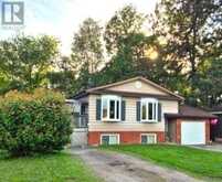 8 GOULDIE STREET | Huntsville Ontario | Slide Image Thirty-nine