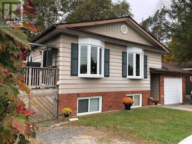 8 GOULDIE STREET Huntsville Ontario, P1H 1M5 - 4 Bedrooms Home For Sale