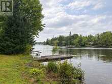 25 COLE POINT TRAIL | McKellar Ontario | Slide Image Four