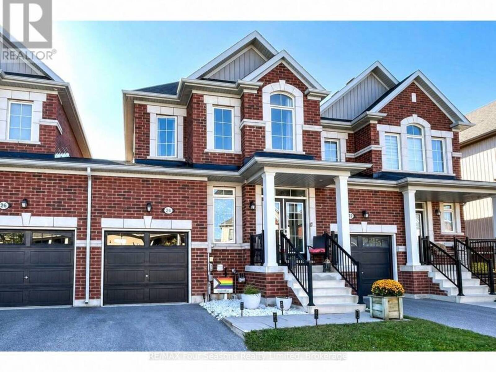 24 BARFOOT STREET, Collingwood, Ontario L9Y 3Y8
