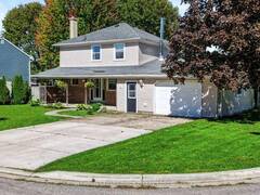 17 REGINA ROAD Clinton Ontario, N0M 1L0