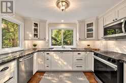 33 GREENWOOD DRIVE | Tiny Ontario | Slide Image Fifteen