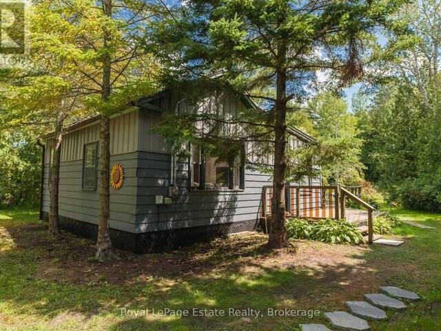 1227 2ND AVENUE S Sauble Beach Ontario, N0H 2G0 - 3 Bedrooms Home For Sale
