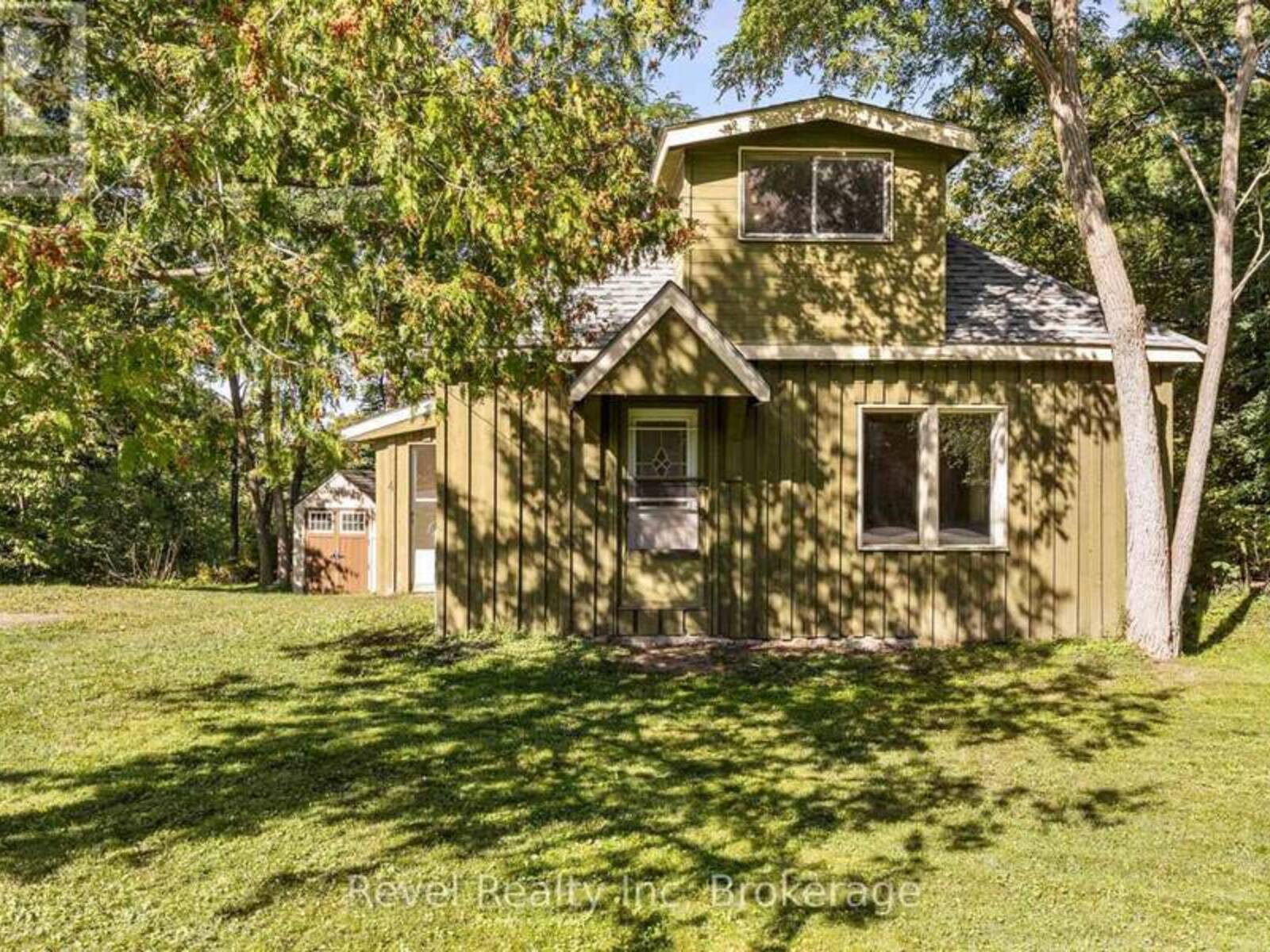 4 MARGARET STREET, Parry Sound, Ontario P2A 2A8