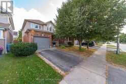 82 LYNCH CIRCLE | Guelph Ontario | Slide Image Two