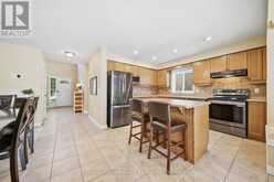 82 LYNCH CIRCLE | Guelph Ontario | Slide Image Six