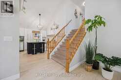 148 CLAIRFIELDS DRIVE W | Guelph Ontario | Slide Image Ten