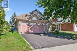 148 CLAIRFIELDS DRIVE W | Guelph Ontario | Slide Image One