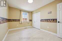 148 CLAIRFIELDS DRIVE W | Guelph Ontario | Slide Image Twenty-five