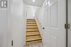 148 CLAIRFIELDS DRIVE W | Guelph Ontario | Slide Image Twenty-eight