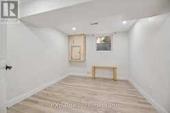 148 CLAIRFIELDS DRIVE W | Guelph Ontario | Slide Image Thirty-two