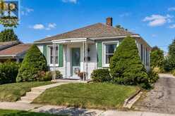 740 5TH STREET E | Owen Sound Ontario | Slide Image Two