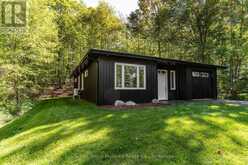 33 SHAW CRESCENT | Huntsville Ontario | Slide Image Two
