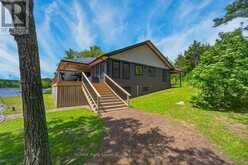 32 A11 ISLAND | Pointe au Baril Ontario | Slide Image Three
