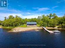 32 A11 ISLAND | Pointe au Baril Ontario | Slide Image Seven
