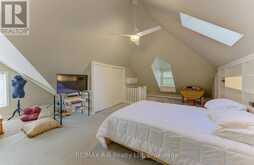 204 DELAMERE AVENUE | Stratford Ontario | Slide Image Thirty-two