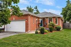 15 NEELANDS STREET | Barrie Ontario | Slide Image One