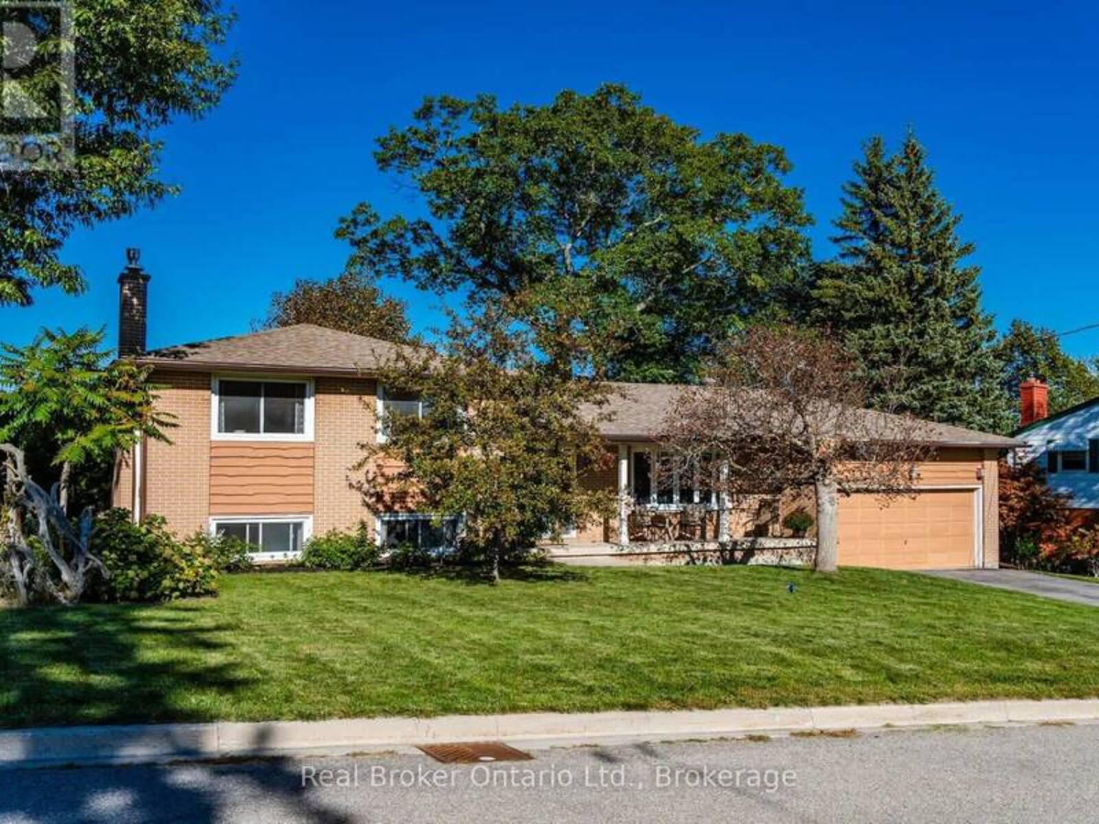 413 CORNELL DRIVE, Midland, Ontario L4R 4C8