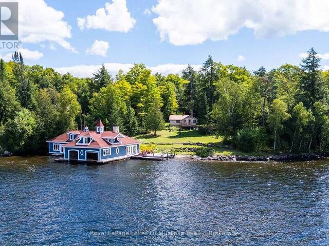 1521 OLD HWY 117 Baysville Ontario, P0B 1A0 - 2 Bedrooms Waterfront Home For sale