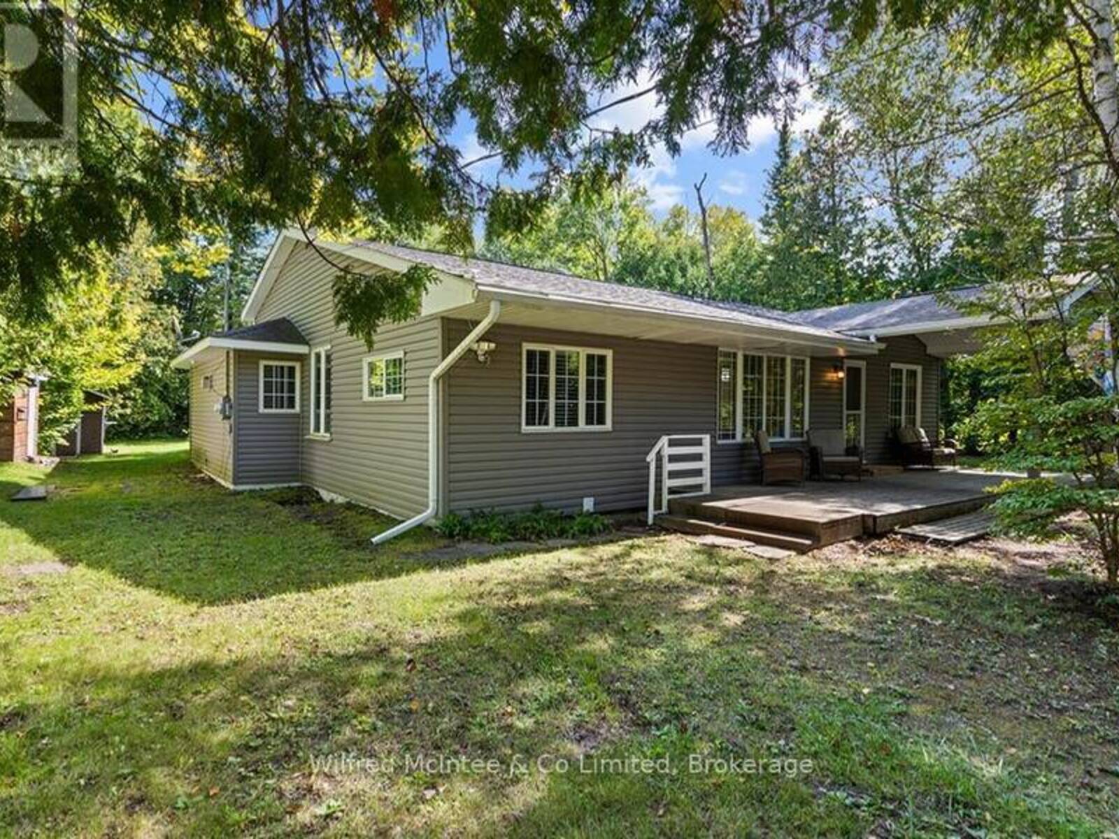 7 3RD AVENUE S, Sauble Beach, Ontario N0H 2G0
