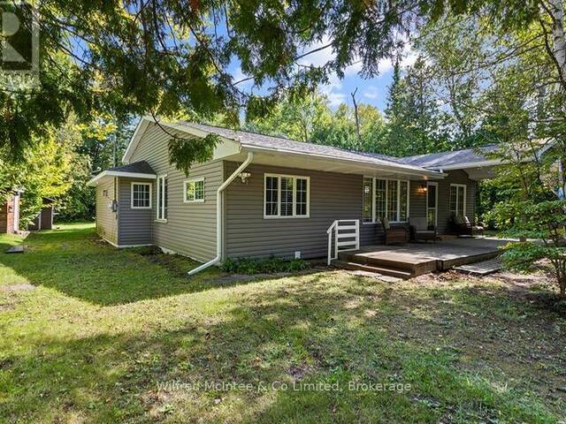 7 3RD AVENUE S Sauble Beach Ontario, N0H 2G0 - 7 Bedrooms Home For Sale