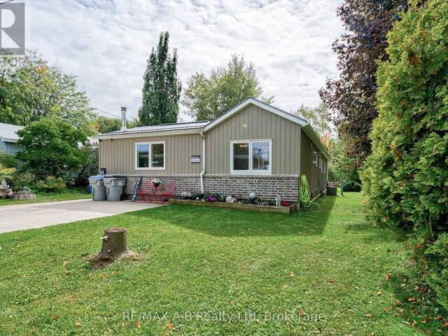 195 CEDAR ROAD Stratford Ontario, N5A 6S6 - 2 Bedrooms Home For Sale