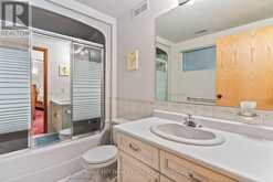4475 KAWAGAMA LAKE ROAD | Lake of Bays Ontario | Slide Image Thirty