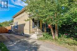 54 MCNAB STREET S | Stratford Ontario | Slide Image Three