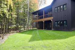 20 COLLINS COURT | Huntsville Ontario | Slide Image Ten