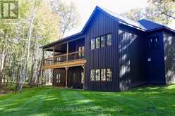 20 COLLINS COURT | Huntsville Ontario | Slide Image Six