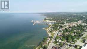344 SYKES STREET N | Meaford Ontario | Slide Image Six