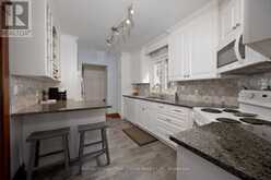 94 CAMBRIA STREET | Stratford Ontario | Slide Image Twelve
