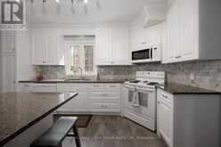 94 CAMBRIA STREET | Stratford Ontario | Slide Image Thirteen