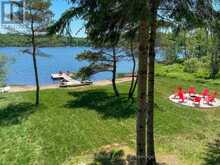 121 NORTH DEER LAKE ROAD | Huntsville Ontario | Slide Image Three