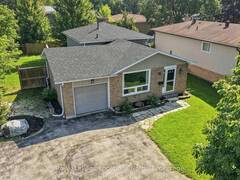 32 COURTICE CRESCENT Collingwood Ontario, L9Y 4G1