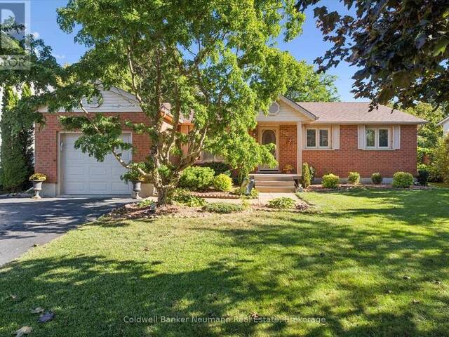 120 LANDREX BOULEVARD Guelph-Eramosa Ontario, N0B 2K0 - 3 Bedrooms Home For Sale