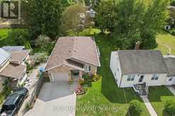 565 9TH STREET | Hanover Ontario | Slide Image Thirty