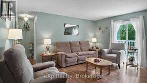 565 9TH STREET | Hanover Ontario | Slide Image Nine
