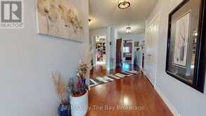 8 MIDDLEPORT DRIVE | Wasaga Beach Ontario | Slide Image Sixteen