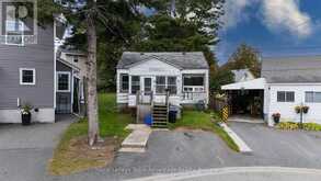 9 ELIZABETH COURT | Parry Sound Ontario | Slide Image Three
