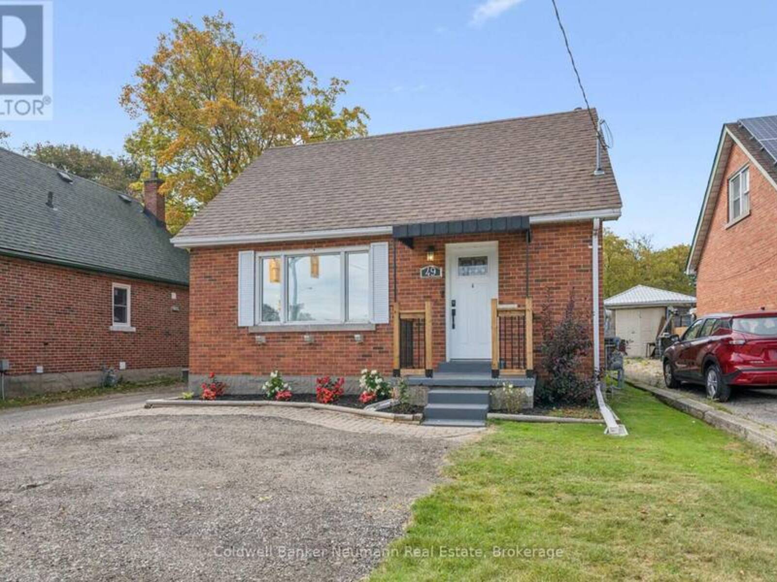 49 EDNA STREET, Kitchener, Ontario N2H 2E2