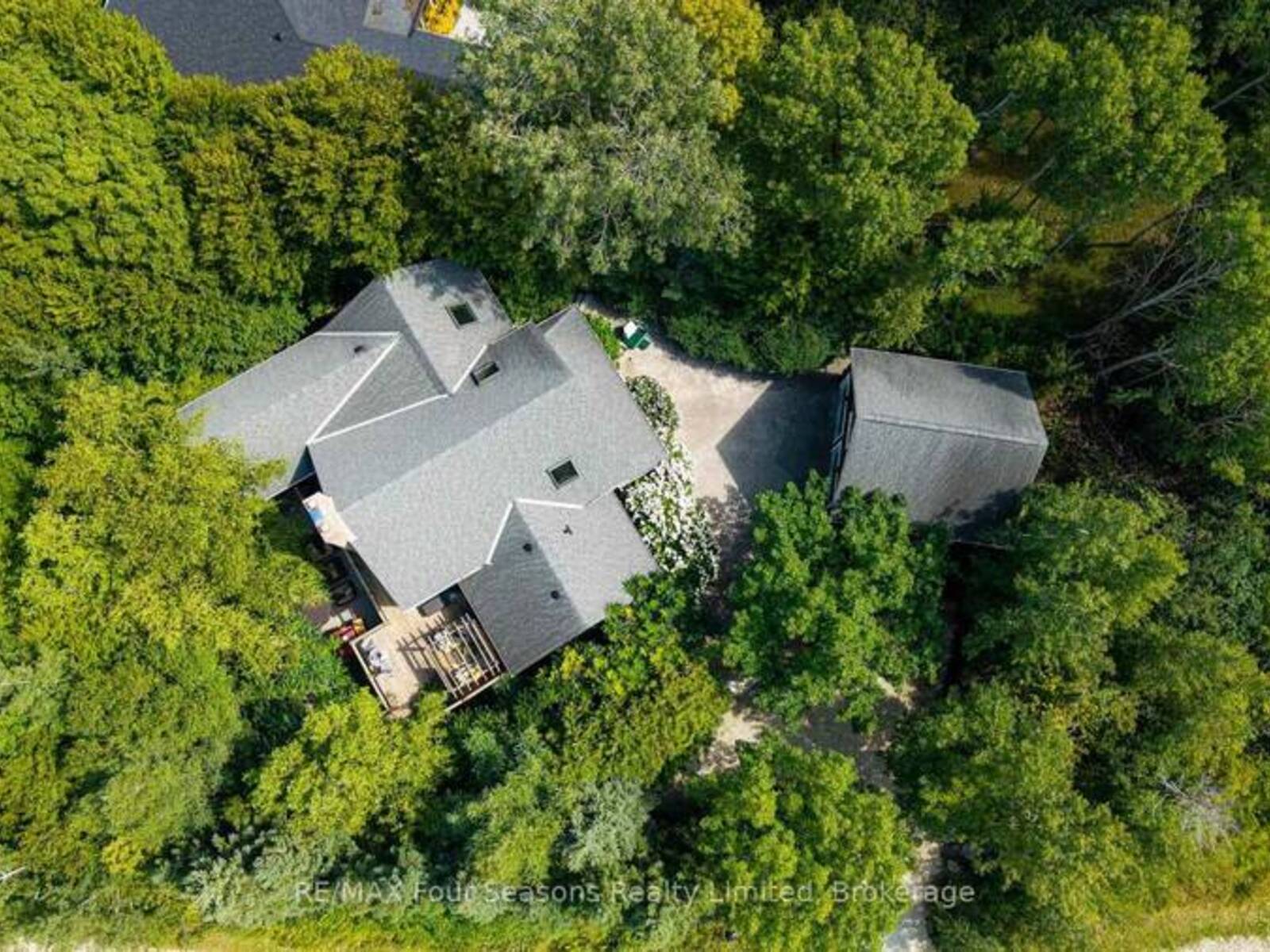 129 DAVOS DRIVE, The Blue Mountains, Ontario L9Y 0S9