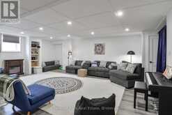 5 HUNTER PLACE | Bracebridge Ontario | Slide Image Thirty