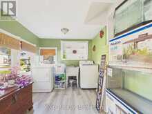 386 6TH AVENUE | Hanover Ontario | Slide Image Fifteen