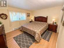 317048 6 & 10 HIGHWAY | Chatsworth Ontario | Slide Image Seventeen