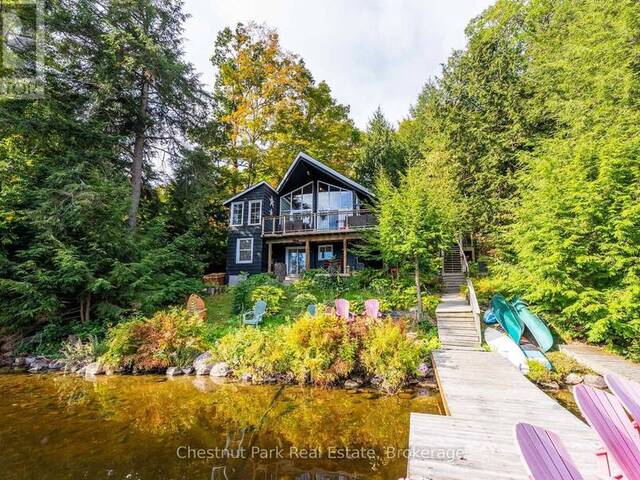 1047 HALLETT ROAD S Port Carling Ontario, P0B 1J0 - 4 Bedrooms Waterfront Home For sale